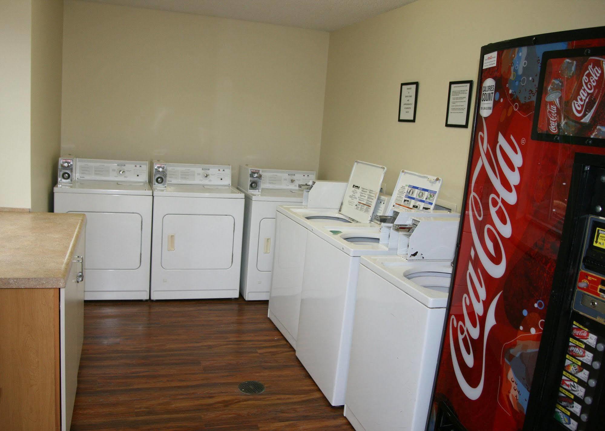 Affordable Suites Of America Fredericksburg Extérieur photo