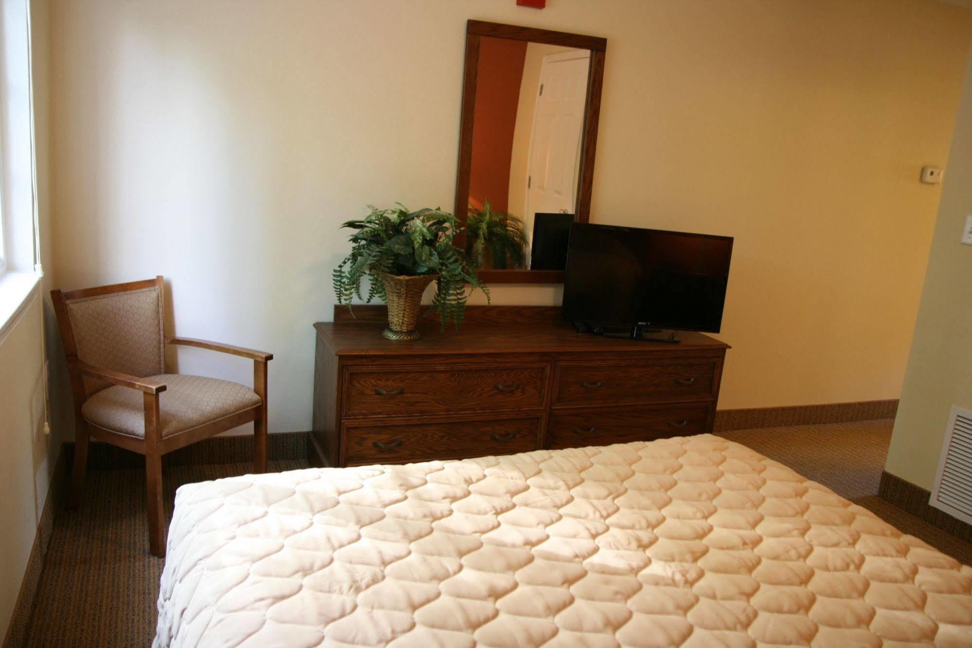 Affordable Suites Of America Fredericksburg Extérieur photo